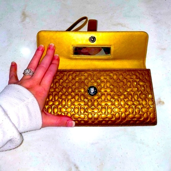 Coach Wristlet - Picture 2 of 4